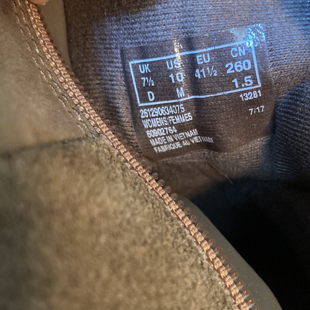 Clarks Timitha Key brown booties - Picture 6 of 6